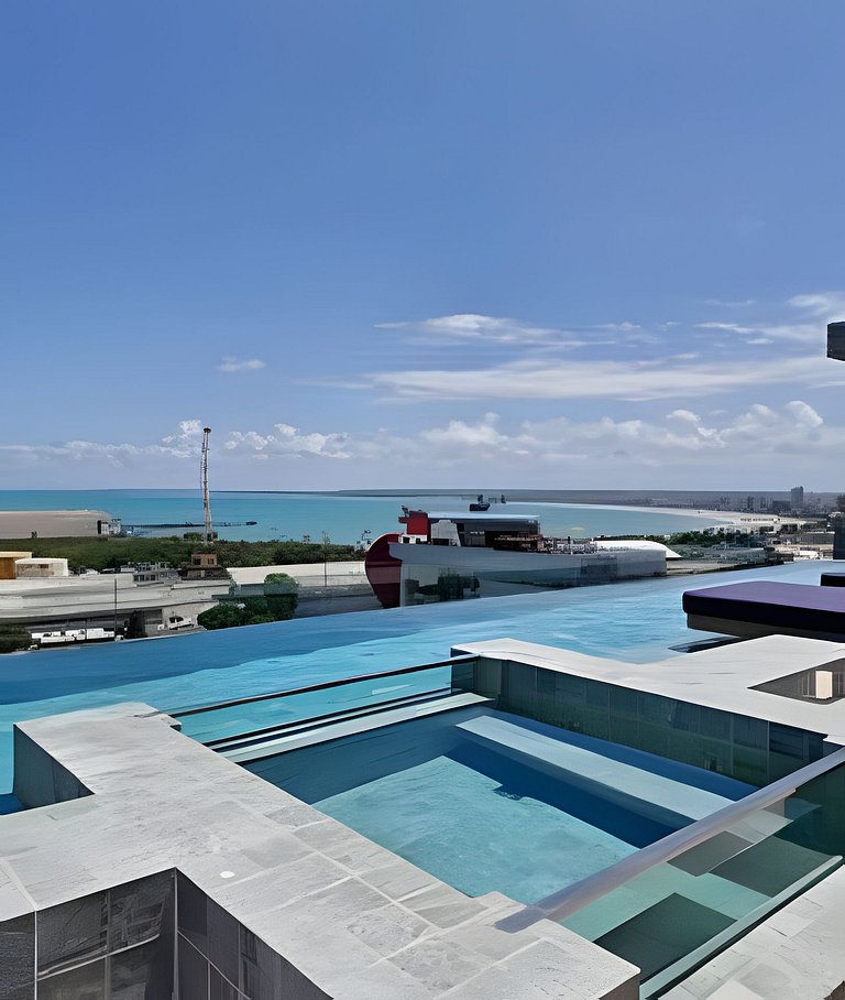 New Time Pajuçara | Beira Mar + Piscina infinita
