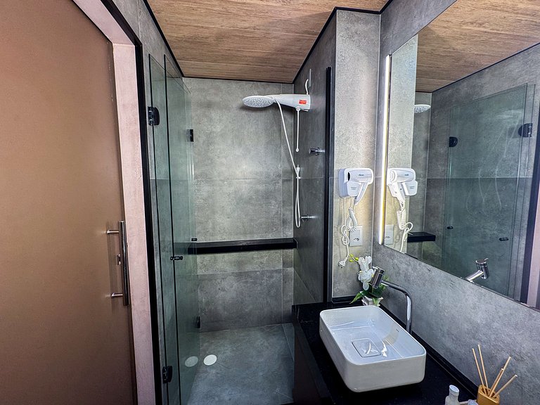 New Time Pajuçara | Beira Mar + Piscina infinita