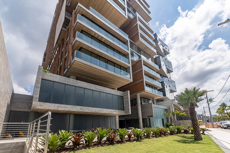 New Time Pajuçara | Beira Mar + Piscina infinita