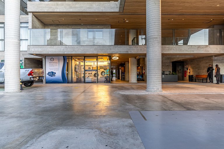 New Time Pajuçara | Beira Mar + Piscina infinita